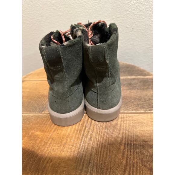 Bernardo Dana Genuine Shearling Water Resistant Boots size 8 - Picture 4 of 7